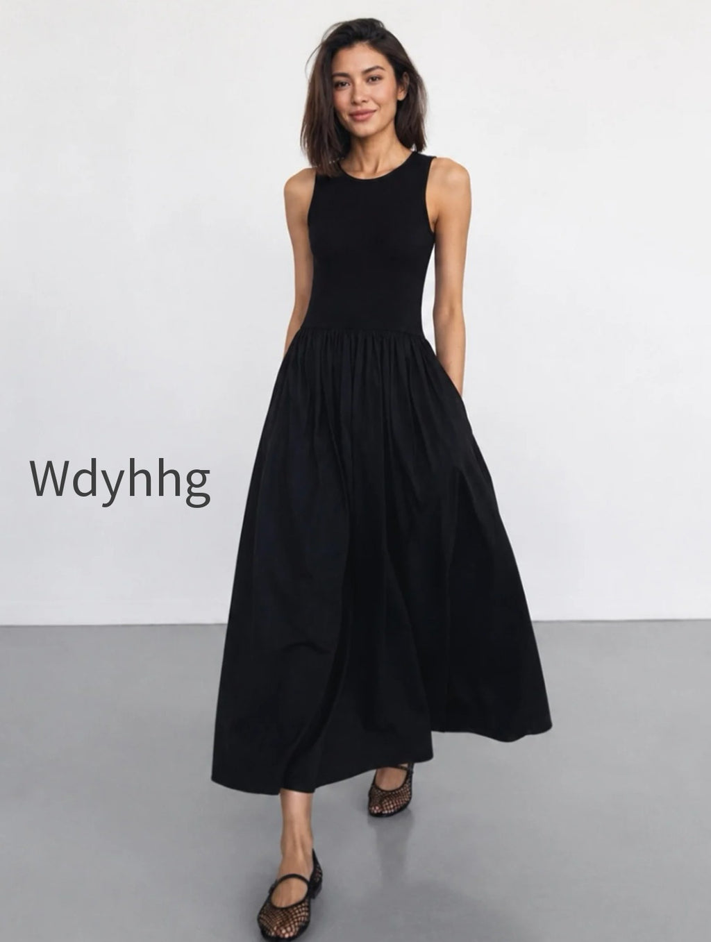 leisure-crew-neck-long-dress