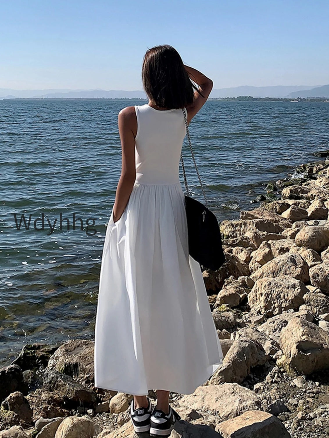 leisure-crew-neck-long-dress