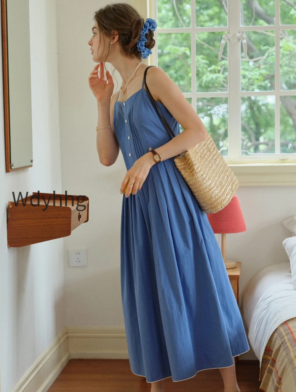 bethany-loose-simple-braces-dress